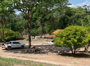 Chácara à Venda na Beira do Rio Traíras
